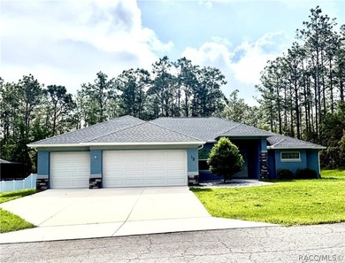 Beach Home Sale Pending in Homosassa, Florida