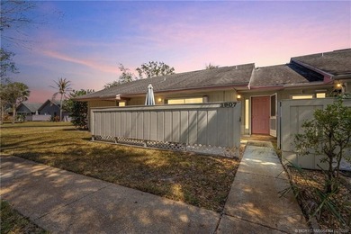 Beach Condo For Sale in Jensen Beach, Florida
