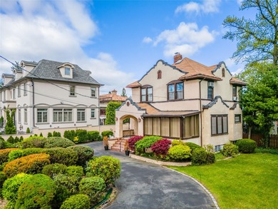 Beach Home Sale Pending in Beechhurst, New York