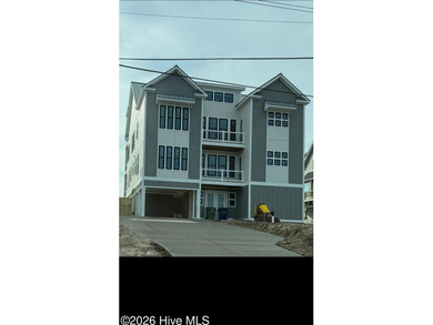 Beach Home For Sale in Emerald Isle, North Carolina