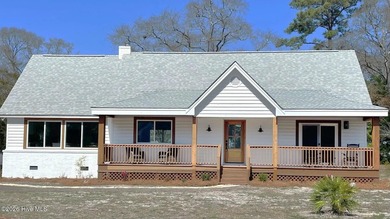 Beach Home For Sale in Sunset Beach, North Carolina