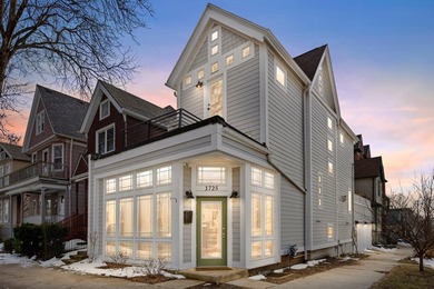 Beach Home For Sale in Milwaukee, Wisconsin