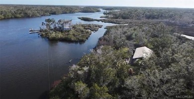Beach Home For Sale in Homosassa, Florida