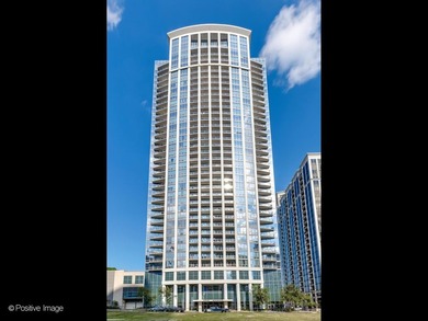 Beach Condo For Sale in Chicago, Illinois