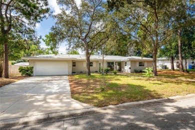 Beach Home Sale Pending in Dunedin, Florida