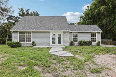 Beach Home For Sale in West Palm Beach, Florida