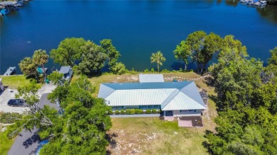 Beach Home For Sale in Crystal River, Florida