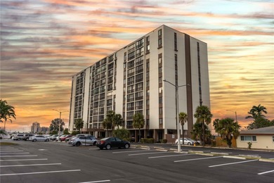 Beach Condo For Sale in Clearwater Beach, Florida