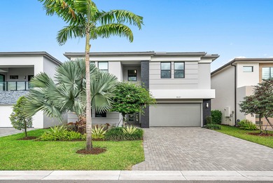 Beach Home For Sale in Boca Raton, Florida