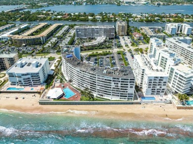 Beach Condo For Sale in South Palm Beach, Florida