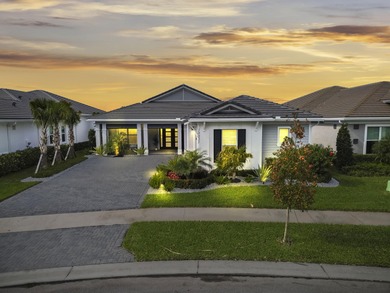 Beach Home For Sale in Palm Beach Gardens, Florida