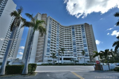 Beach Condo For Sale in Hallandale Beach, Florida