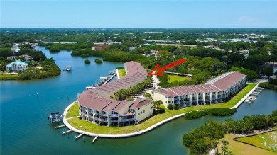 Beach Townhome/Townhouse For Sale in Oldsmar, Florida