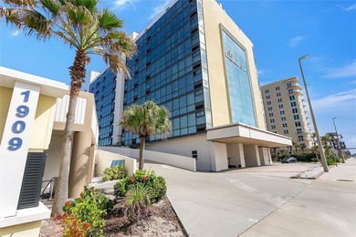 Beach Condo For Sale in Daytona Beach Shores, Florida