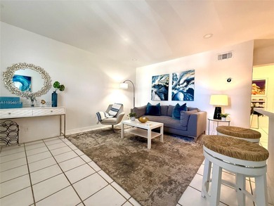 Beach Condo For Sale in Hollywood, Florida