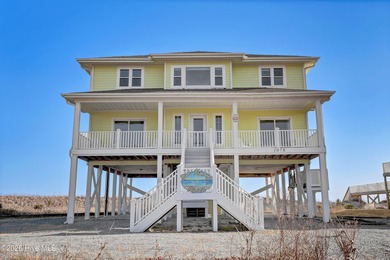 Beach Home For Sale in North Topsail Beach, North Carolina