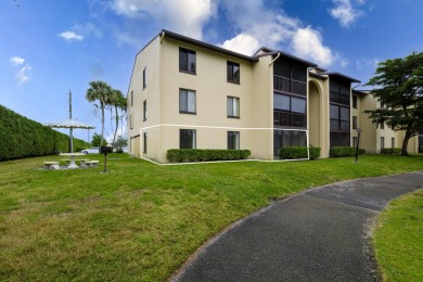 Beach Condo For Sale in Greenacres, Florida