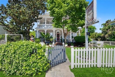 Beach Home For Sale in Saint Marys, Georgia