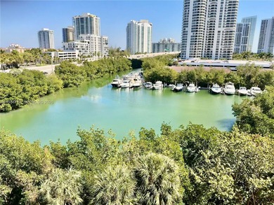 Beach Condo For Sale in Aventura, Florida