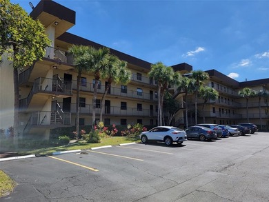 Beach Condo For Sale in Lauderdale Lakes, Florida