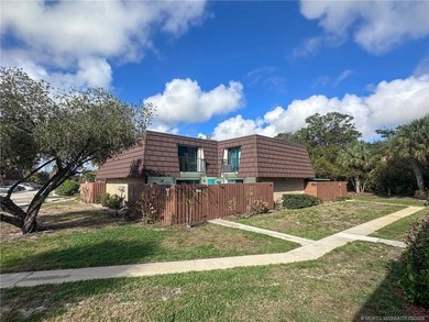 Beach Townhome/Townhouse For Sale in Stuart, Florida