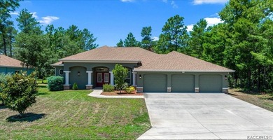 Beach Home For Sale in Homosassa, Florida