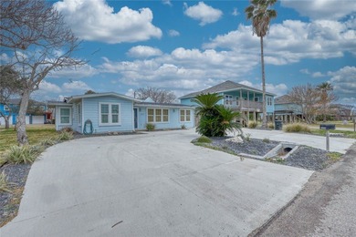 Beautiful coastal cottage, completely remodeled, new 40yrroof,AC - Beach Home for sale in Corpus Christi, Texas on Beachhouse.com