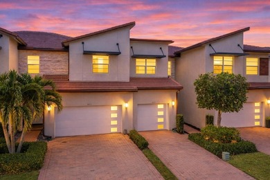 Beach Townhome/Townhouse For Sale in Lake Worth, Florida