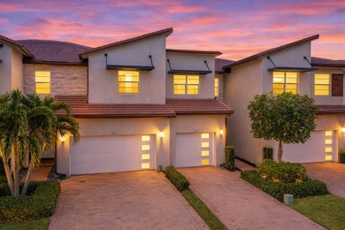Beach Townhome/Townhouse For Sale in Lake Worth, Florida