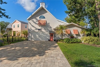 Beach Home Sale Pending in Homosassa, Florida