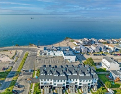 Beach Condo For Sale in Stratford, Connecticut