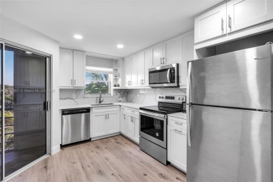 Beach Condo For Sale in Lake Worth, Florida