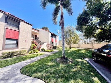 Beach Condo For Sale in Hollywood, Florida