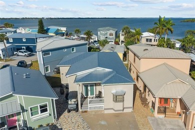 Beach Home For Sale in Jensen Beach, Florida