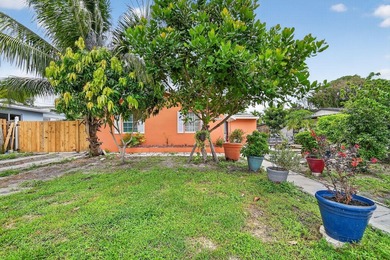 Beach Home For Sale in West Palm Beach, Florida