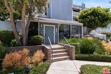 Beach Condo For Sale in Playa Del Rey, California