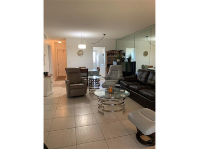 Beach Condo For Sale in Pompano Beach, Florida
