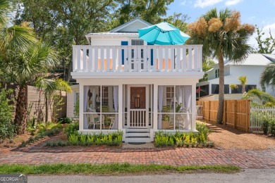 Beach Home For Sale in Saint Simons, Georgia