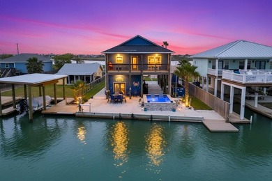 Beach Home For Sale in Rockport, Texas