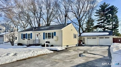 Beach Home Active Under Contract in Milford, Connecticut