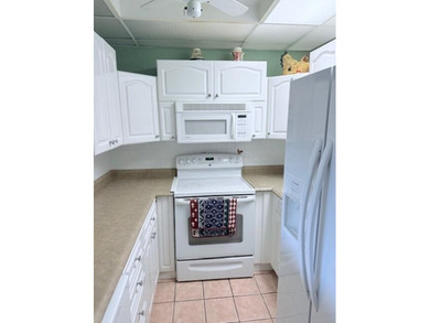 Beach Condo For Sale in Deerfield Beach, Florida