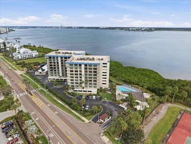 Beach Condo For Sale in Clearwater Beach, Florida