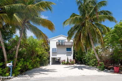 Beach Home Active Under Contract in Little Torch Key, Florida