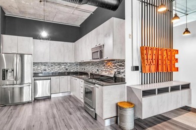 Beach Condo For Sale in Hollywood, Florida