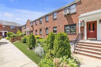 Beach Home Sale Pending in Bayside, New York
