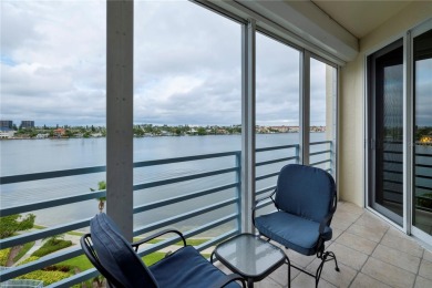 Beach Condo For Sale in South Pasadena, Florida