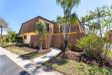 Beach Townhome/Townhouse For Sale in Jupiter, Florida