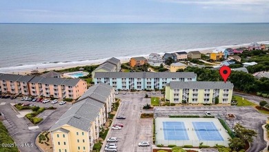Beach Condo For Sale in Emerald Isle, North Carolina