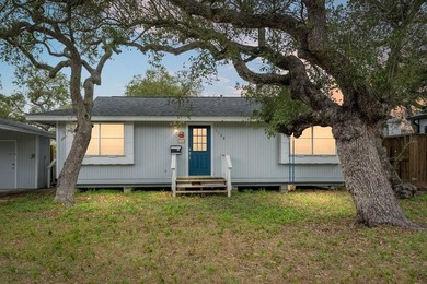 Beach Home For Sale in Rockport, Texas