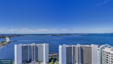 Beach Condo For Sale in Sarasota, Florida